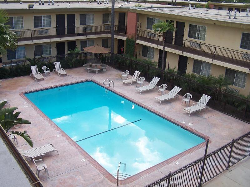 American Inn Suites