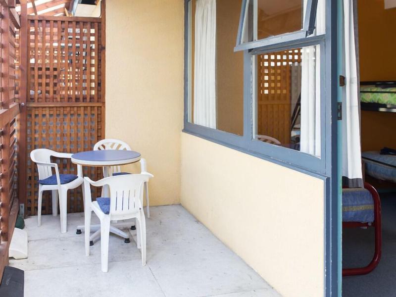 Sequoia Lodge Backpackers image
