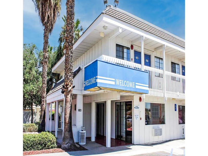 Motel 6 Coalinga, CA - East — general view