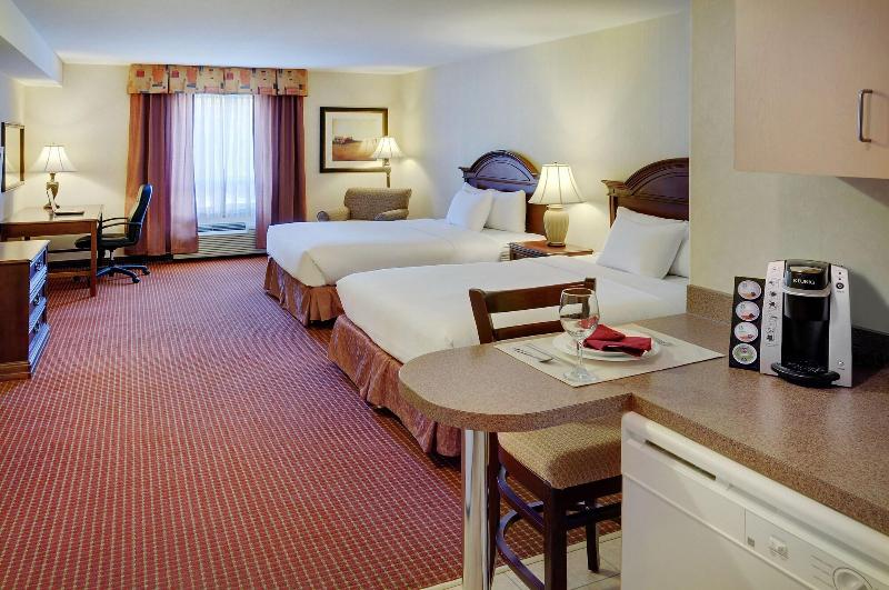 Pomeroy Inn Suites Hotel Dawson Creek image