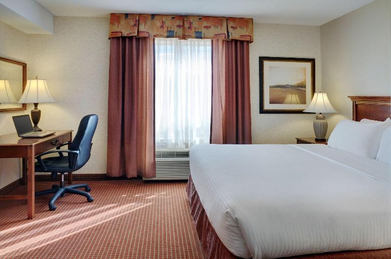 Pomeroy Inn Suites Hotel Dawson Creek image