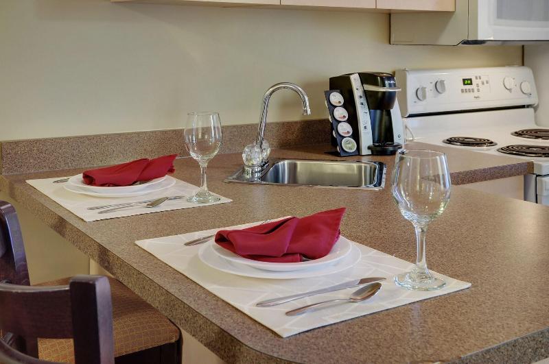 Pomeroy Inn Suites Hotel Dawson Creek image