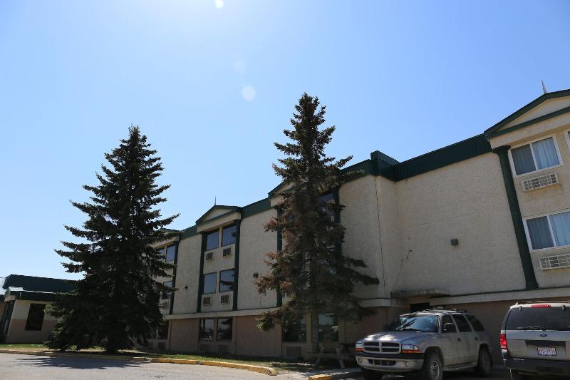 Tamarack Motor Inn — general view