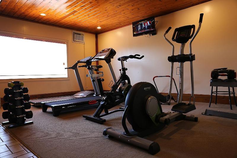 Tamarack Motor Inn image