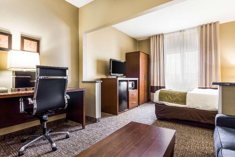 The Hotel Warner image