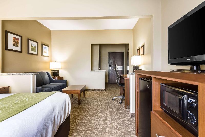 The Hotel Warner image
