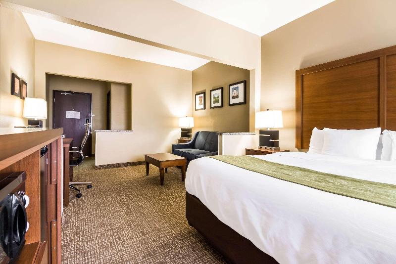 The Hotel Warner image