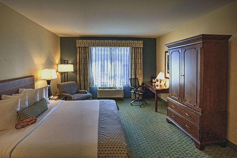The Hotel Warner image