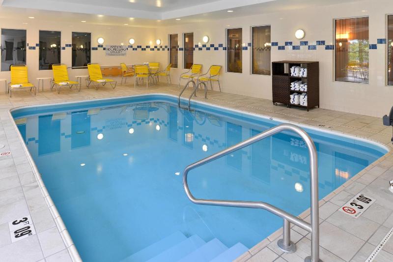 Fairfield Inn Suites Cleveland Avon image