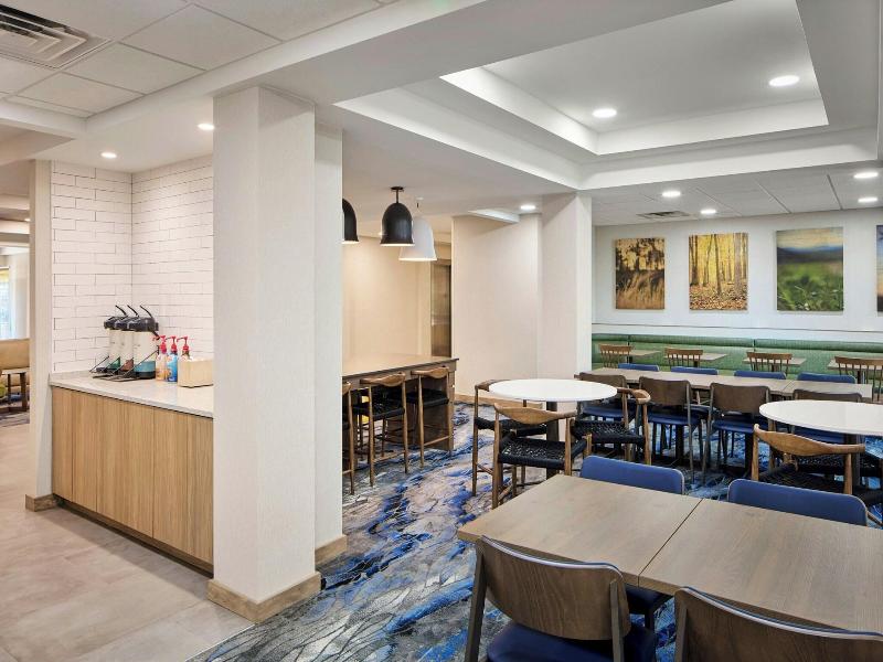 Fairfield Inn Suites Cleveland Avon image