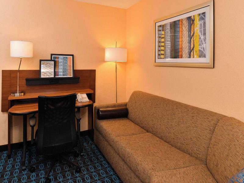 Fairfield Inn Suites Cleveland Avon image