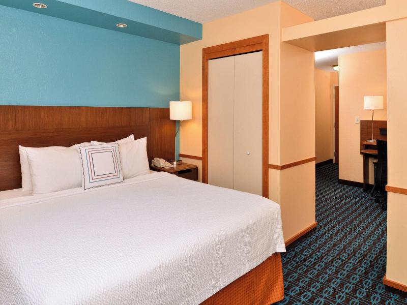 Fairfield Inn Suites Cleveland Avon image