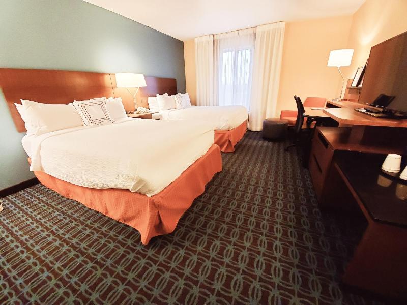 Fairfield Inn Suites Cleveland Avon image