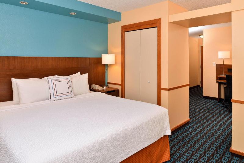 Fairfield Inn Suites Cleveland Avon image