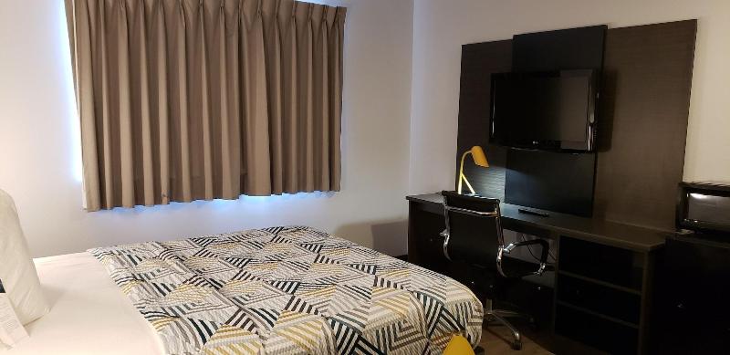 Motel 6 Kewanee image