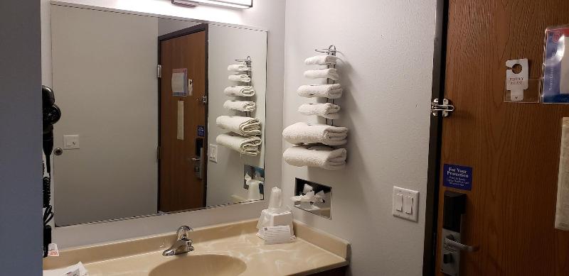 Motel 6 Kewanee image