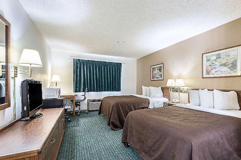 Motel 6 Kewanee image