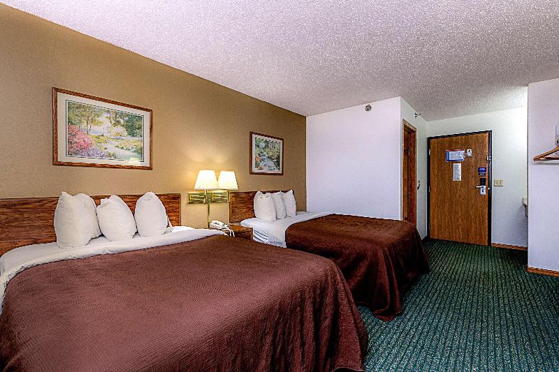 Motel 6 Kewanee image