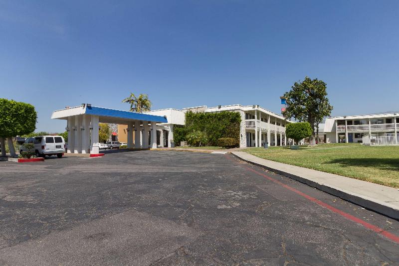 Motel 6 Claremont, CA image
