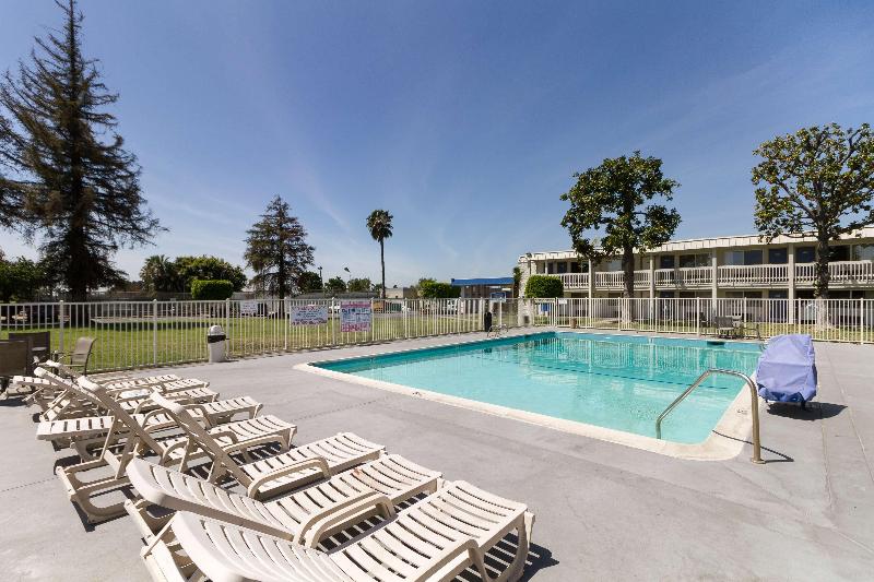Motel 6 Claremont, CA image