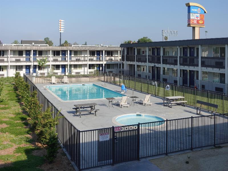 Motel 6 Claremont, CA image