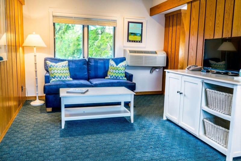 Leland Lodge image