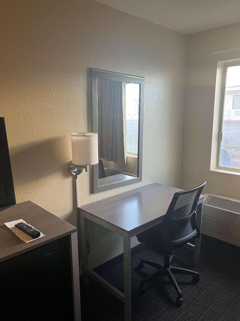 Surestay By Best Western Wells image
