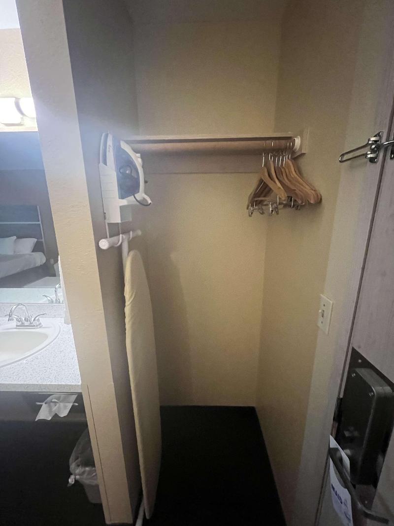 Surestay By Best Western Wells image