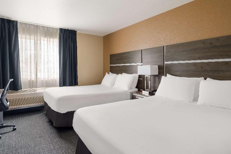 Surestay By Best Western Wells image