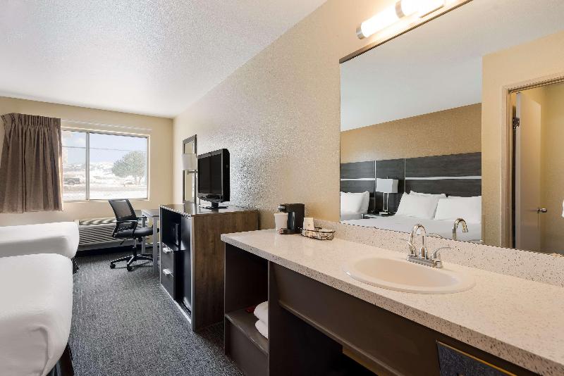 Surestay By Best Western Wells image