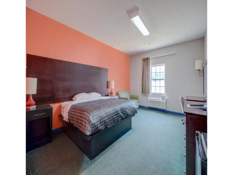 Plantation Inn & Suites Near Locust Grove I 75 image