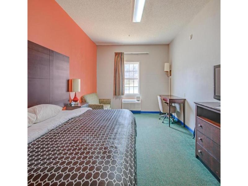 Plantation Inn & Suites Near Locust Grove I 75 image