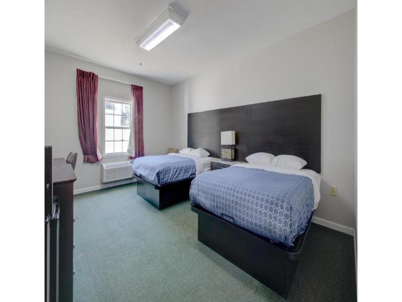 Plantation Inn & Suites Near Locust Grove I 75 image