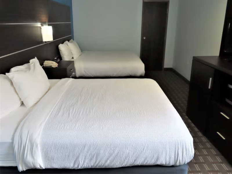 St Charles Hotel Hudson image