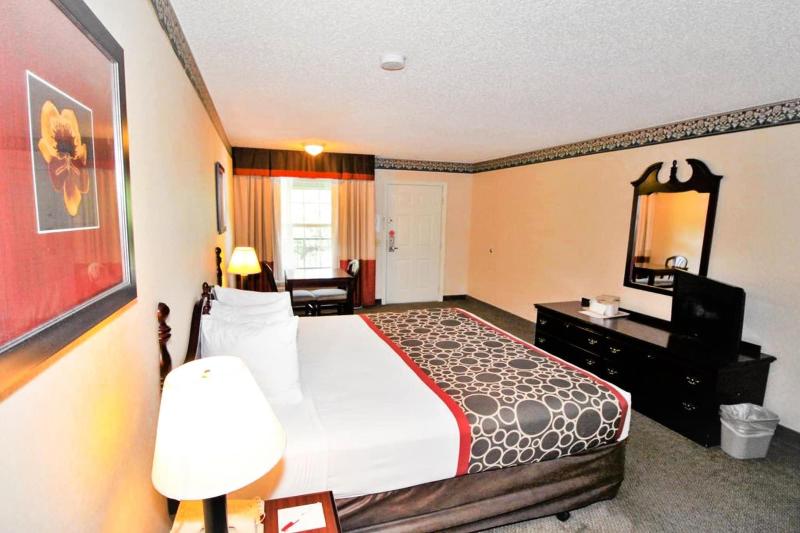 Hilltop Inn Suites North Stonington image
