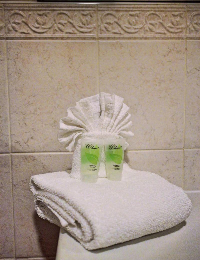 Hilltop Inn Suites North Stonington image