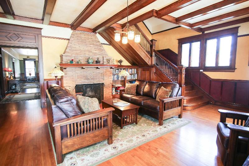Iron Horse Inn image