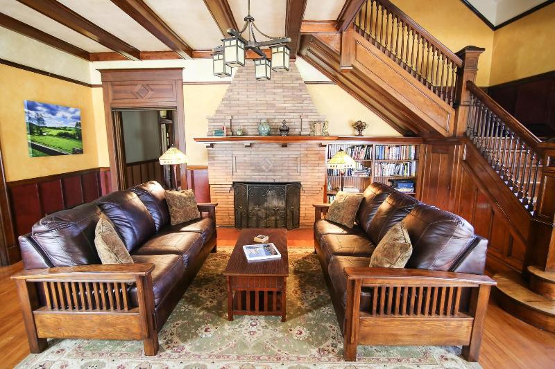 Iron Horse Inn image