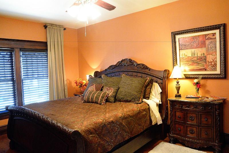 Iron Horse Inn image