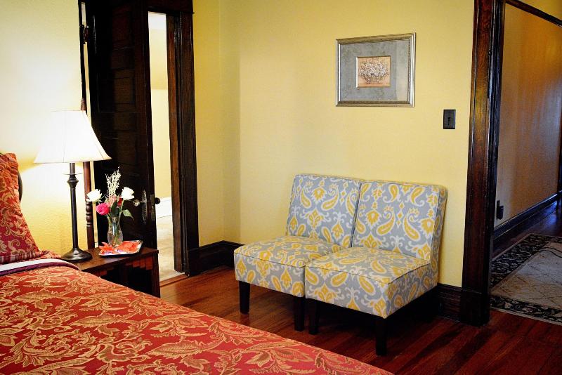 Iron Horse Inn image