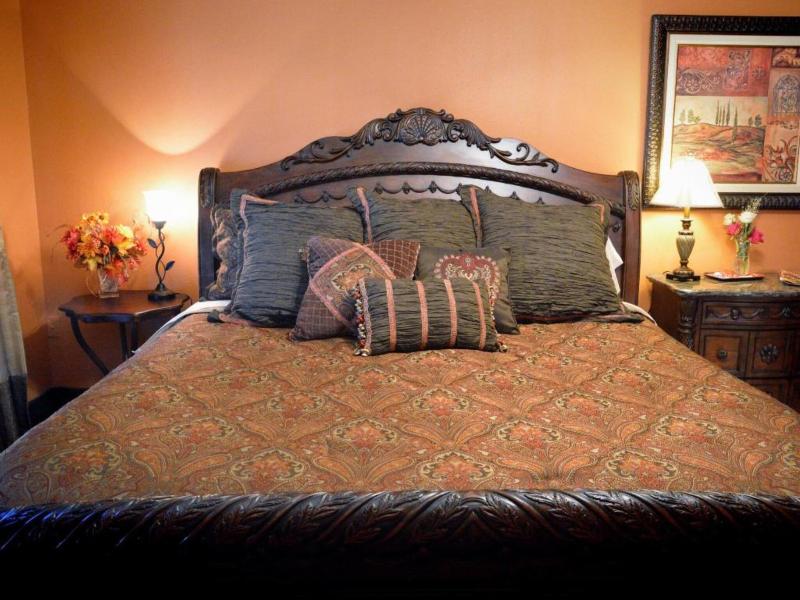 Iron Horse Inn image