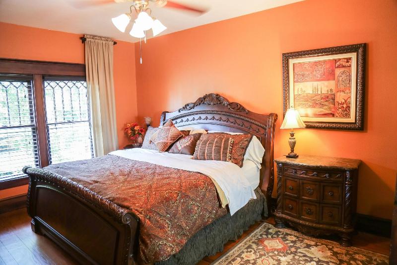 Iron Horse Inn image