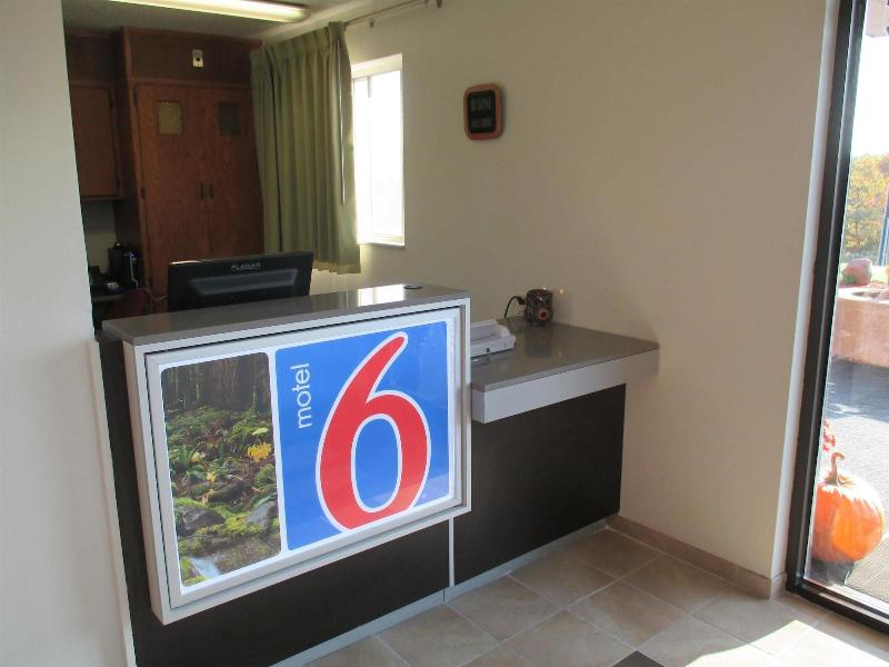 Motel 6 Drums Pa image