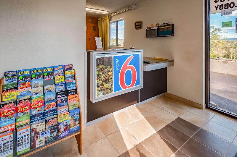 Motel 6 Drums Pa image