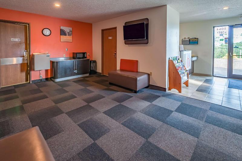 Motel 6 Drums Pa image