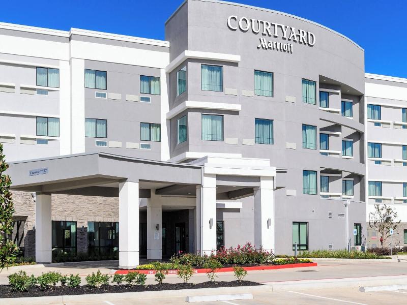 Courtyard By Marriott Lake Jackson