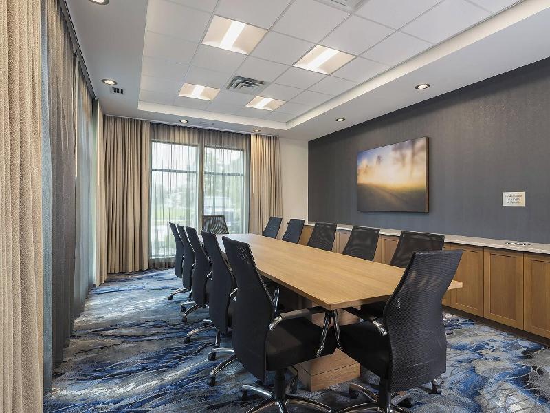 Fairfield Inn Suites By Marriott Minneapolis North image