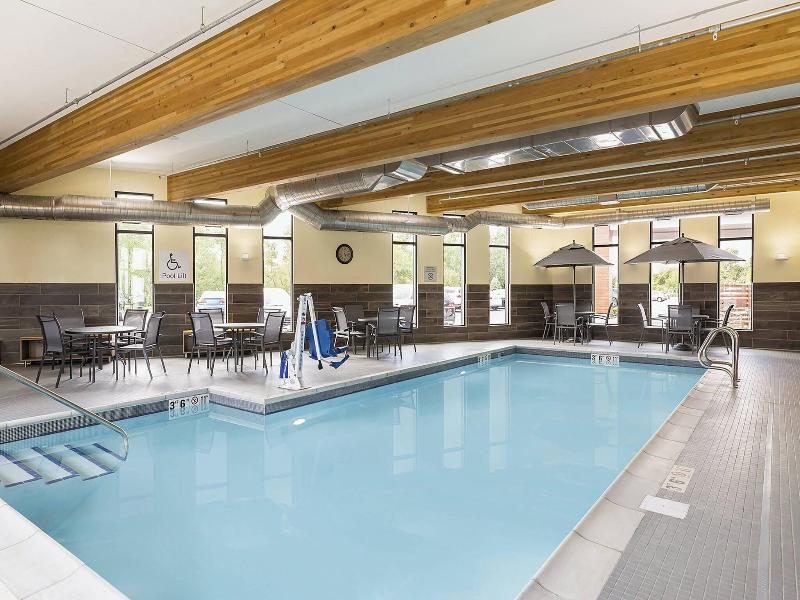 Fairfield Inn Suites By Marriott Minneapolis North image