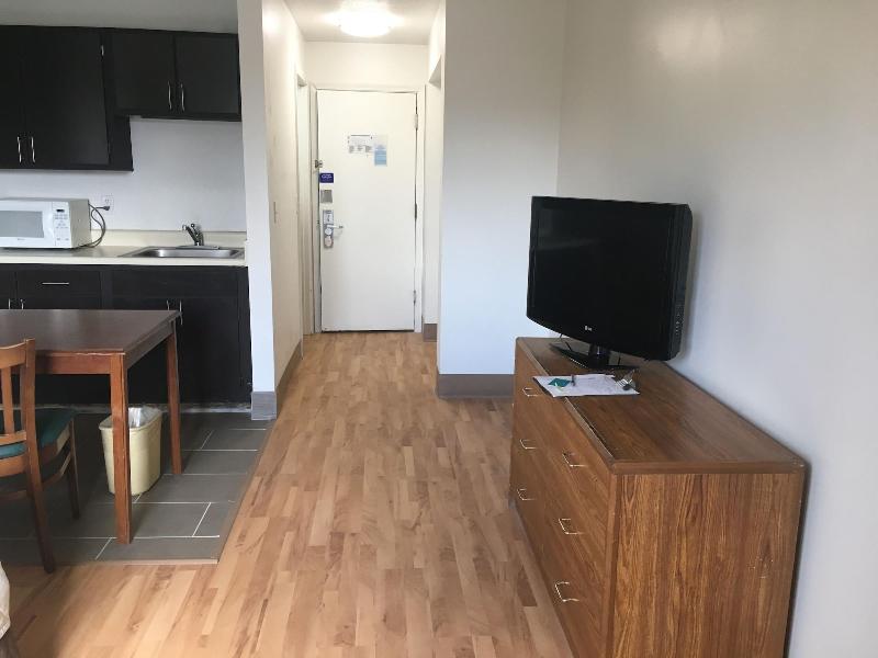 Host Inn And Suites image