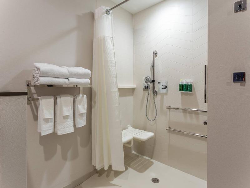 Fairfield Inn Suites Franklin image